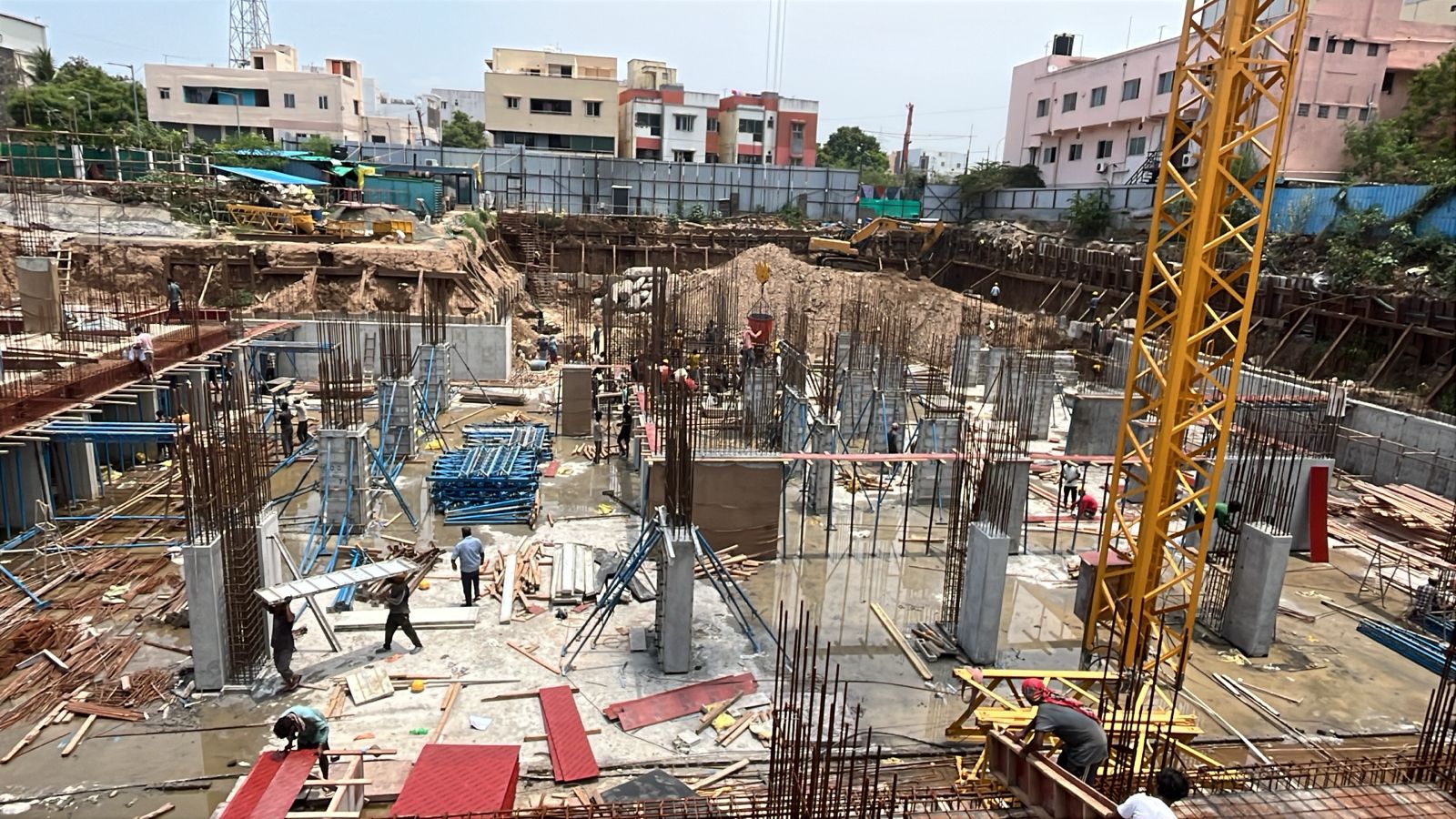 3 bhk apartment near koyambedu